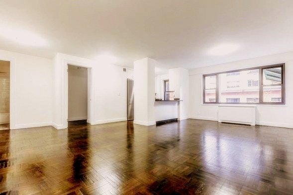 Main picture of Townhouse for rent in New York, NY